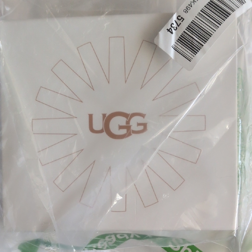UGG Sheepskin And Suede Care Kit